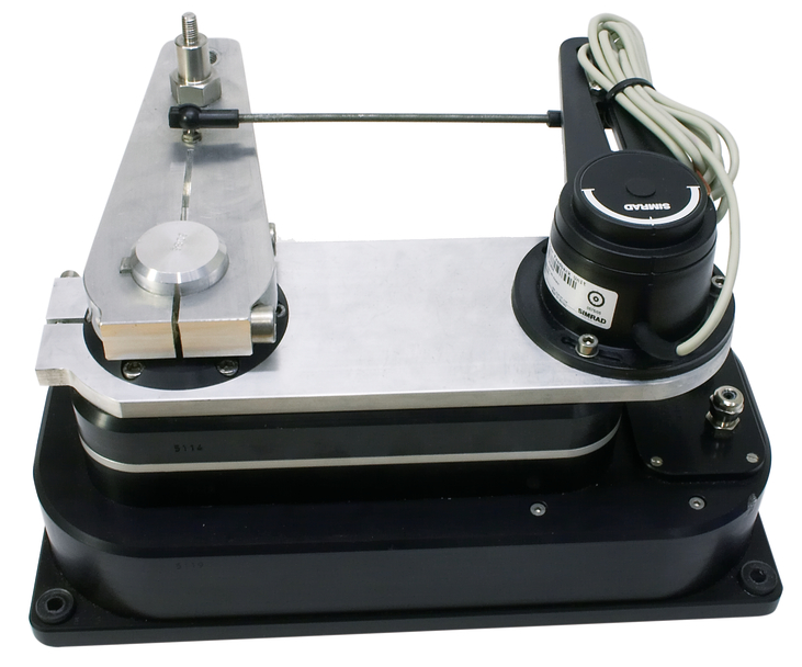 Jefa DD15 DirectDrive mit Simrad RF300 Ruderlagengeber