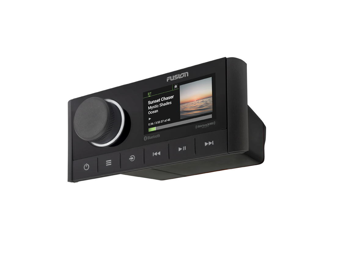 Fusion MS-RA670 Apollo Marine Radio